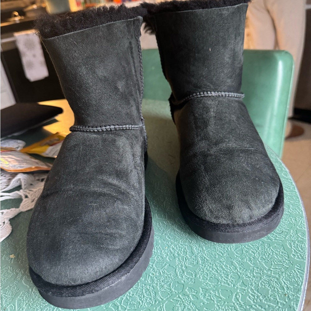 Black Uggs - Picture 6 of 6